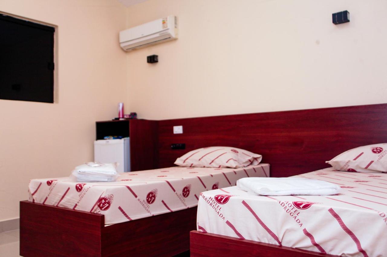 Hotel E Motel Madrugada Itu Ngoại thất bức ảnh